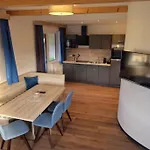 Haus Karnia & Hotel 3*