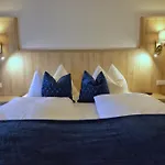 Hotel Haus Karnia Appartements&zimmer