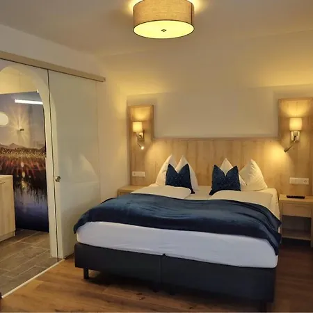 Haus Karnia Appartements & Zimmer 3* Hermagor-Pressegger See
