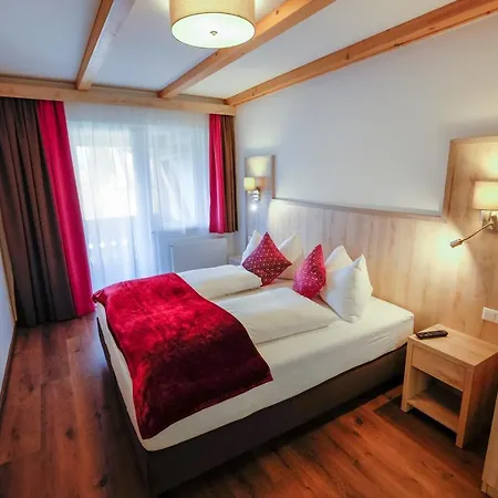 Otel Haus Karnia & 3*