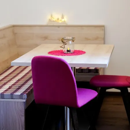 Otel Haus Karnia &