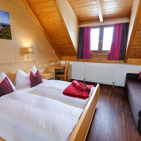 Aktiv Karnia מלון