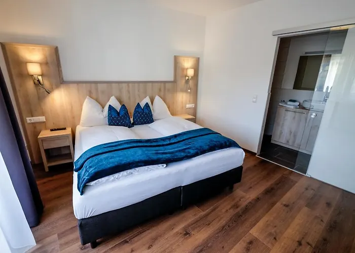 Haus Karnia & Отель 3*