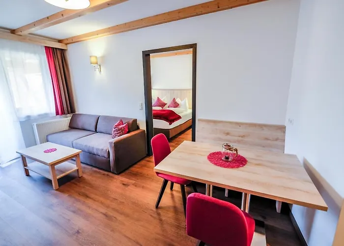 Отель Haus Karnia & 3*