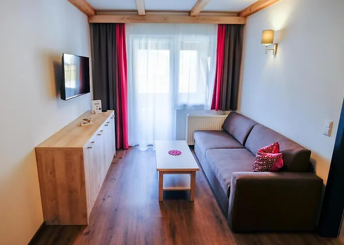 Haus Karnia & Отель 3*