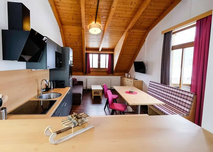 Haus Karnia & Hermagor-Pressegger See