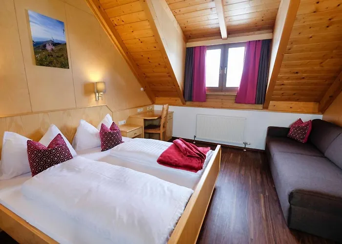 Haus Karnia & Ξενοδοχείο