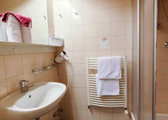 Haus Karnia & Отель 3*